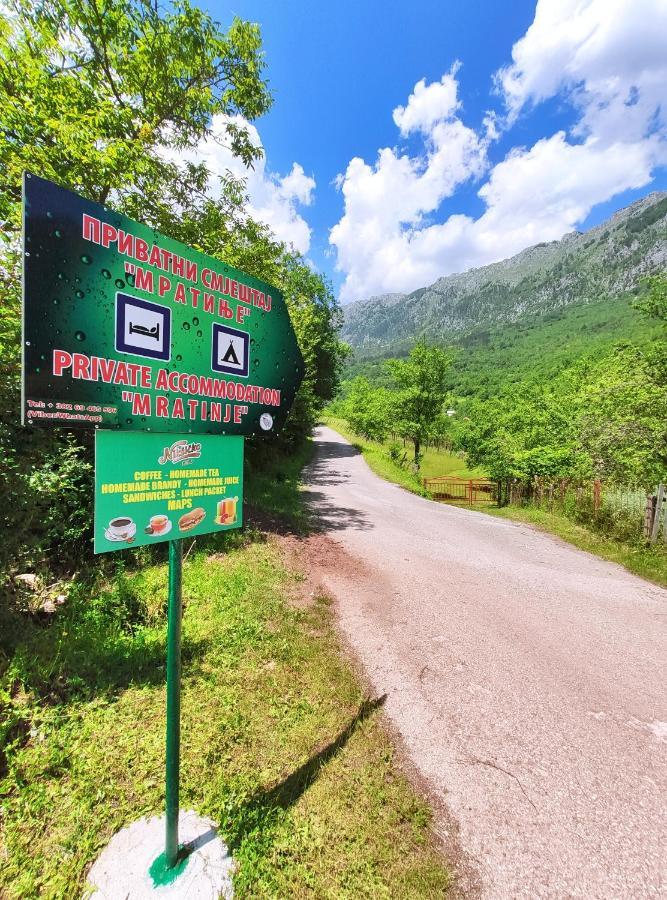 Privatni Smjestaj "Mratinje" Hostal Plužine Exterior foto